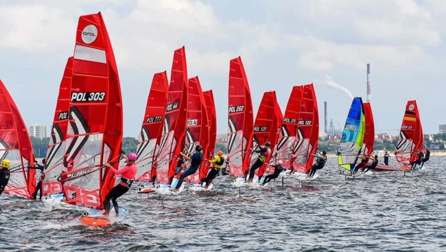 undefined | Ola Wasiewicz | Omida Sea And Air S.A.